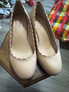 torrid Blush Scalloped nude heels